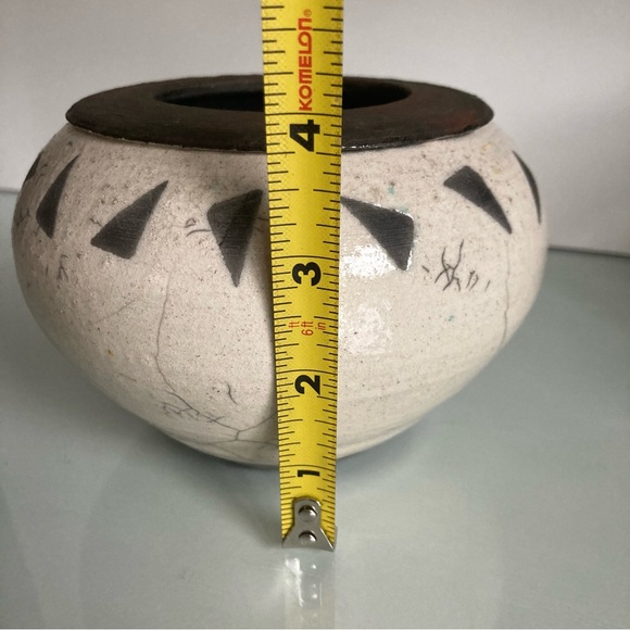 Unique Vintage Pottery - Picture 8 of 11